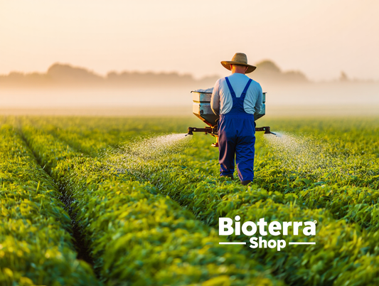 ¿Qué son los Agroquímicos y Para Qué Sirven? – Guía Completa para el Agricultor Moderno